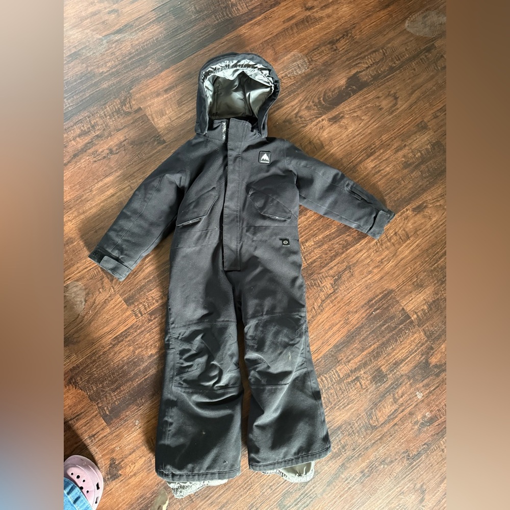 Burton 4t one pc snowsuit